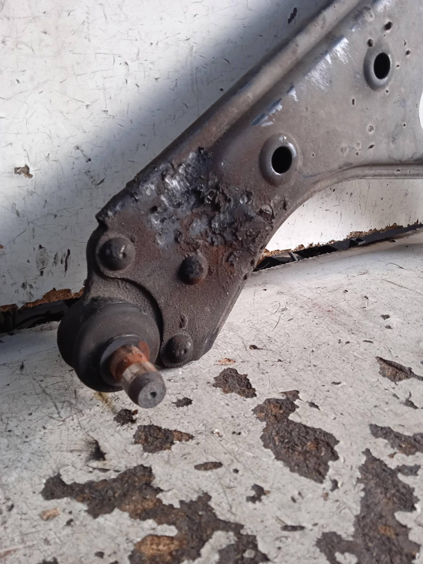 Braccio oscillante sosp. ant. sx.